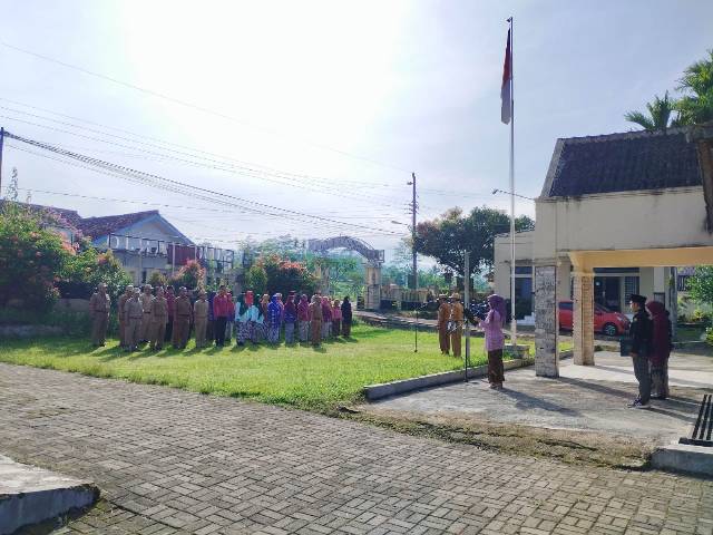 APEL BERSAMA MEMPERINGATI HARI KARTINI 2025